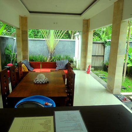 הוילה אובוד Jayastuti House מראה חיצוני תמונה